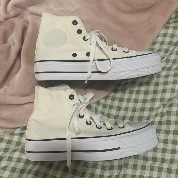 Converse Shoes - Converse Women's Cream High-Top Platform Sneakers Size US 7